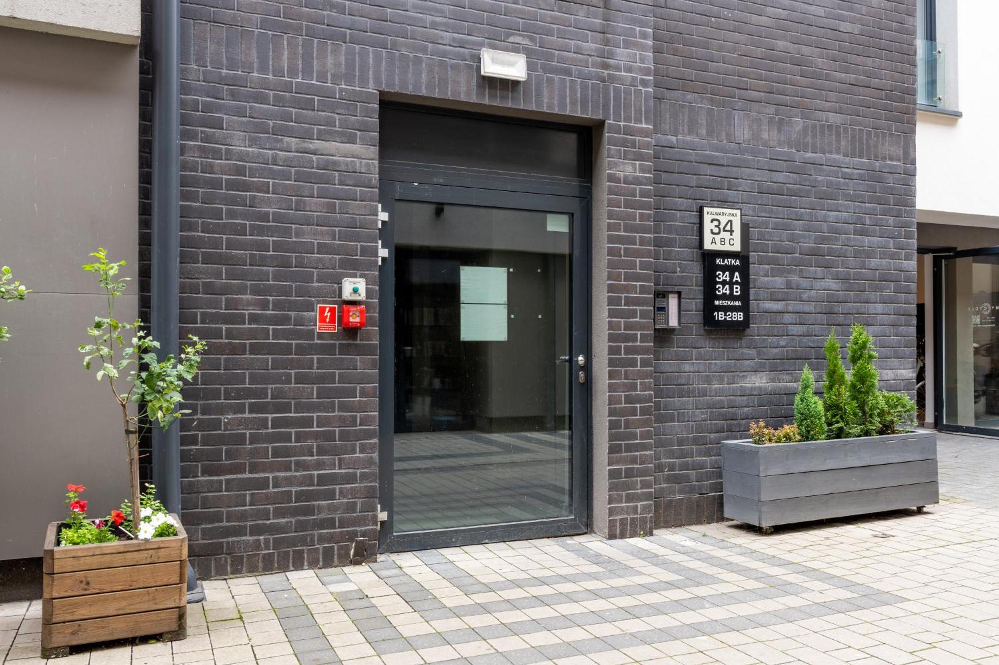 Sunflower Apartment Kalwaryjska Street — Zdjęcia 1